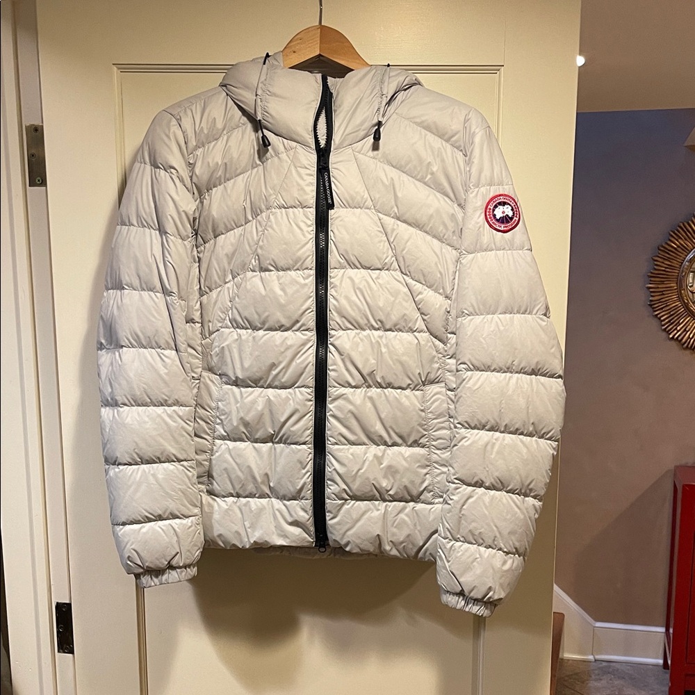 Canada Goose Light Gray Hooded woman’s Jacket. Light wear.  Size XL